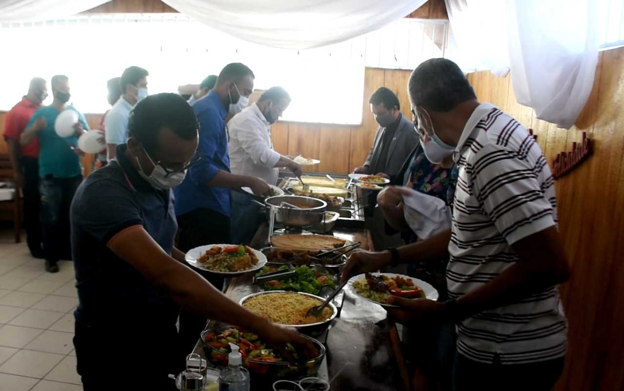 Camacã: Prefeito Paulo do Gás e o vice-prefeito Rai de Panelinha homenageiam os vereadores